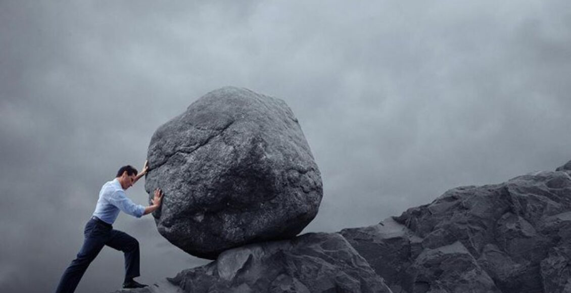 تختبرنا الحياة لتعلمنا الدروس